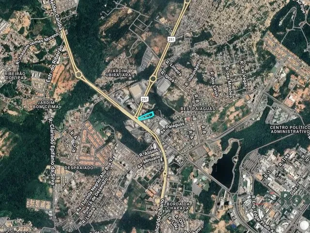Imagem 3: Terreno na Av. Rep Líbano, saída para Chapada