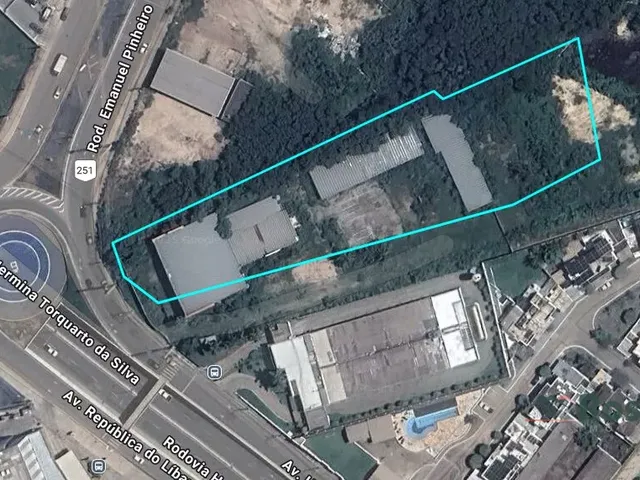 Imagem 5: Terreno na Av. Rep Líbano, saída para Chapada