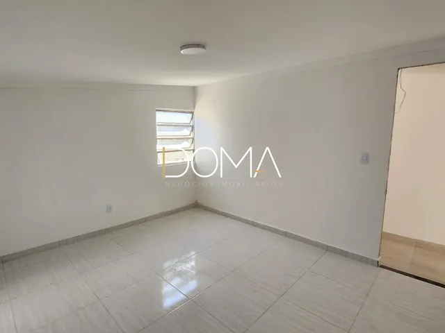 Imagem 7: Prédio comercial no centro da cidade