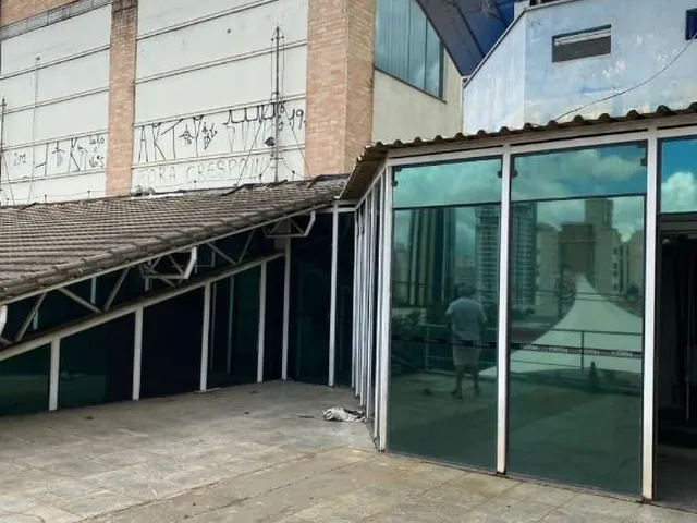 Imagem: A loja possui 1.160m² de Área e está localizado em
