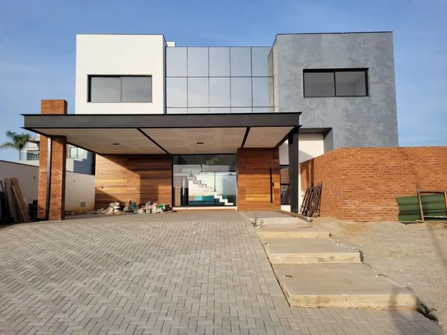 Imagem: Casa com 4 Dormitórios À Venda, 296 M²