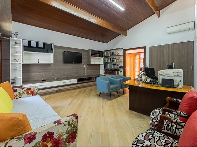 Imagem 15: Casa À Venda em Cotia, Granja Viana, com 6 Quartos, 708M²