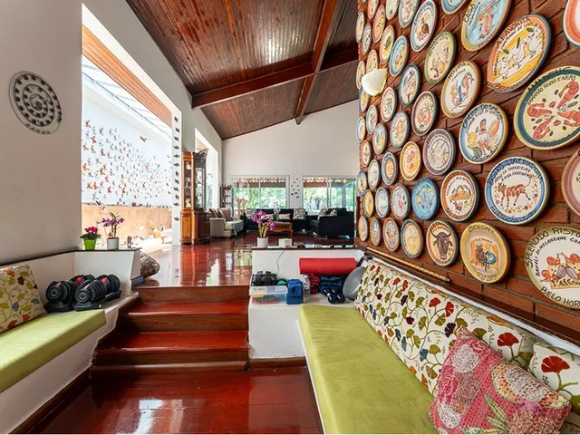 Imagem 5: Casa À Venda em Cotia, Granja Viana, com 6 Quartos, 708M²