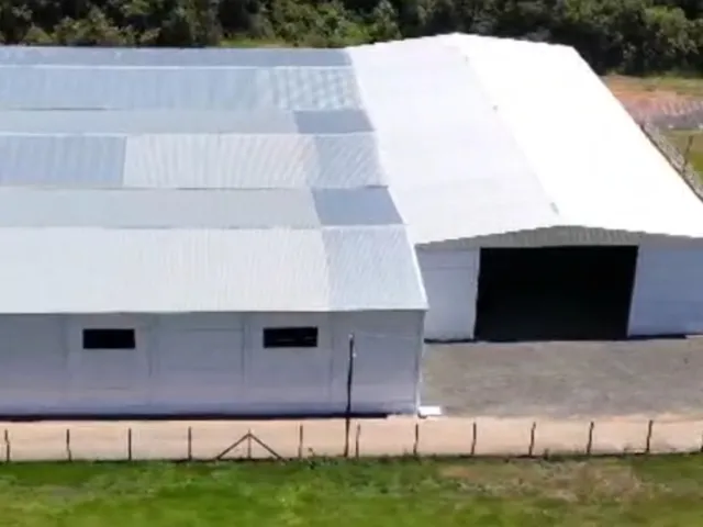 Imagem 13: Pavilhão industrial em uma área de terreno de 3ha, topografia plana e com localização