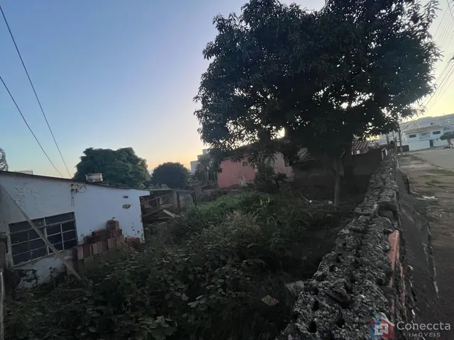 Imagem 2: Terreno de 680 m2 no bairro São Francisco, Patos de Minas/MG