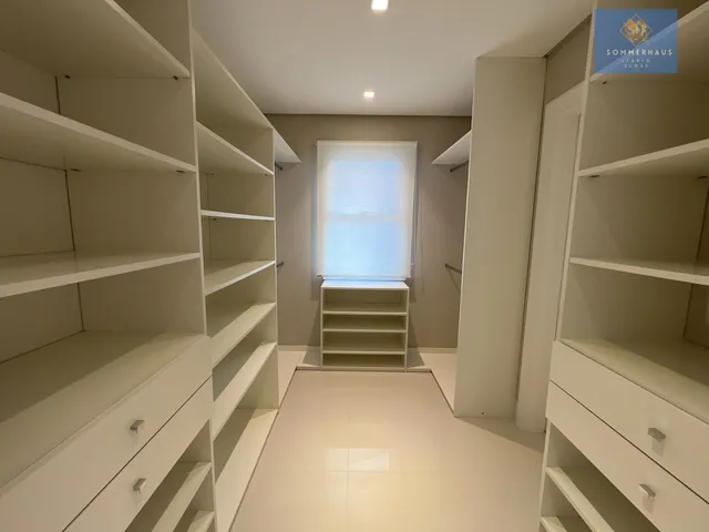 Imagem 4: Mansão em Condomínio fechado de Atlântida
