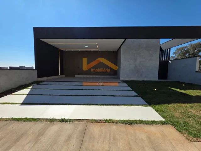 Imagem: Casa de Alto Padrão À Venda em Condomínio