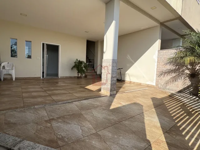 Imagem: Casa à venda no bairro Jardim Suíça