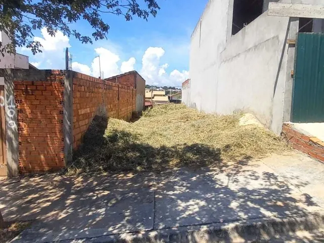 Imagem: O terreno possui 125m² de Área e está localizado em