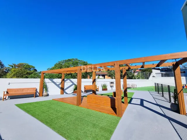 Imagem 4: Apartamento semimobiliado, com 3 quartos, sala de estar e jantar, e 1 vaga de garagem