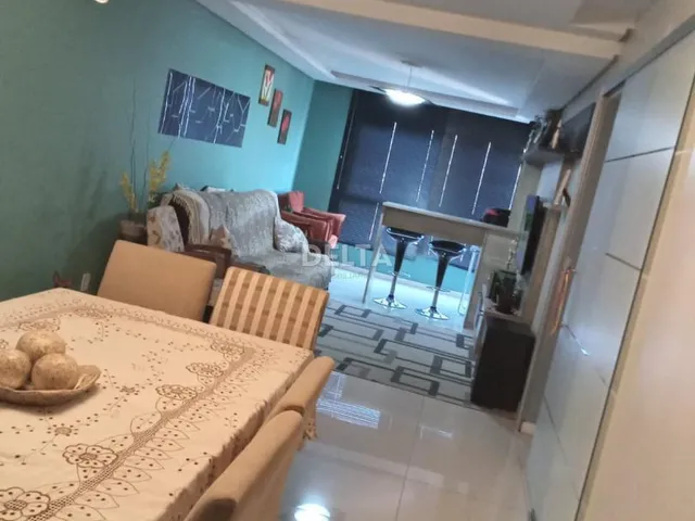 Imagem 13: Apartamento semimobiliado, com 3 quartos, sala de estar e jantar, e 1 vaga de garagem