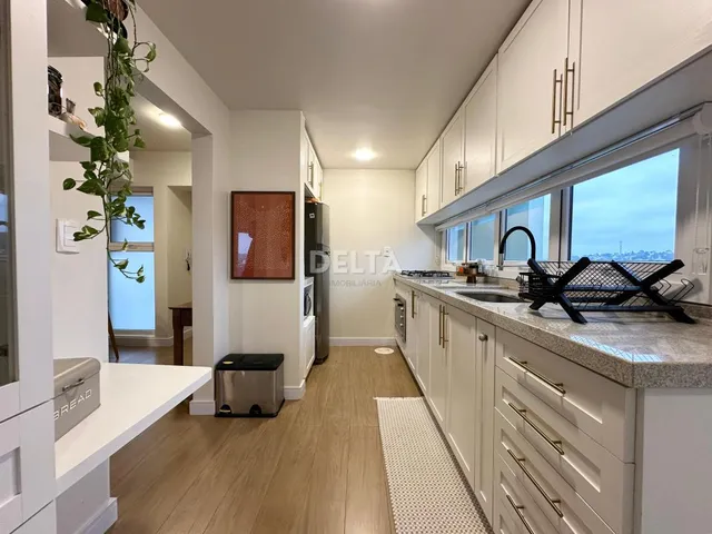 Imagem: Apartamento Amplo, com 122M² de Privativa
