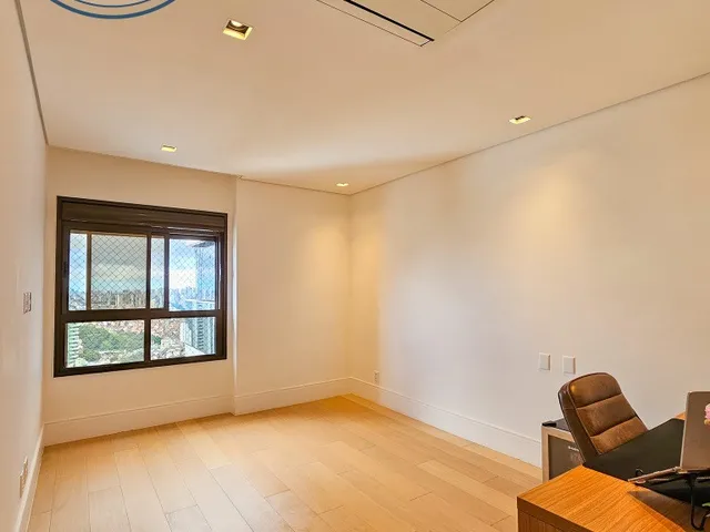 Imagem 13: APARTAMENTO ANDAR ALTÍSSIMO NO MANSÃO BAHIANO DE TÊNIS COM 3 SUÍTES MASTER COM CLOSET