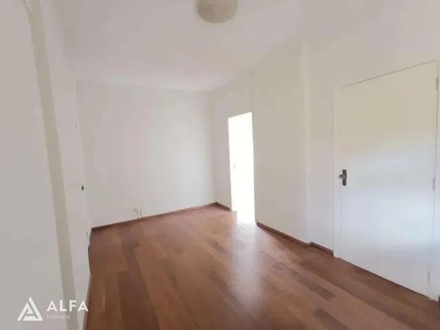 Imagem 13: 3 Quartos com Planejados e Suíte: Apartamento em Localização Privilegiada