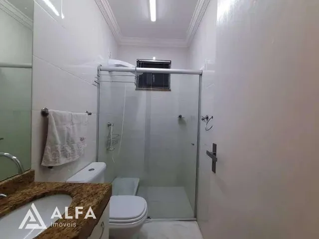 Imagem 2: Apartamento moderno com excelente localização e 2 dormitórios, sendo um suíte e área