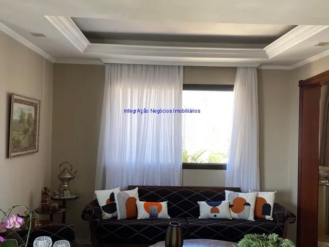 Imagem 8: Apartamento 276m², 04 dormitórios (sendo suítes), 05 banheiros e 03 vagas na garagem