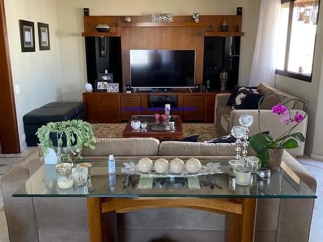 Imagem 10: Apartamento 276m², 04 dormitórios (sendo suítes), 05 banheiros e 03 vagas na garagem