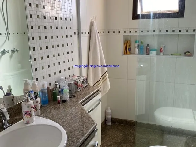 Imagem 16: Apartamento 276m², 04 dormitórios (sendo suítes), 05 banheiros e 03 vagas na garagem