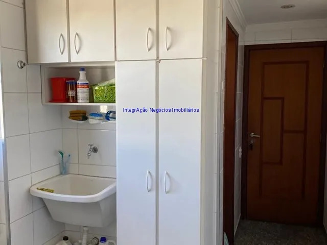 Imagem 2: Apartamento 276m², 04 dormitórios (sendo suítes), 05 banheiros e 03 vagas na garagem