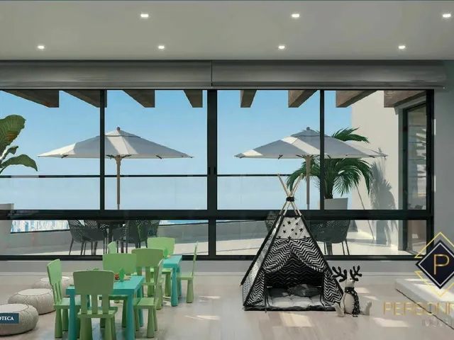 Imagem: O apartamento possui 2 Dormitórios, 1 Suíte, 2 Banheiros,