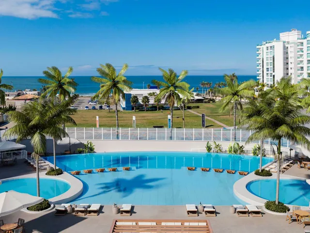 Imagem 9: Praia Brava em Itajaí/SC Brava Beach