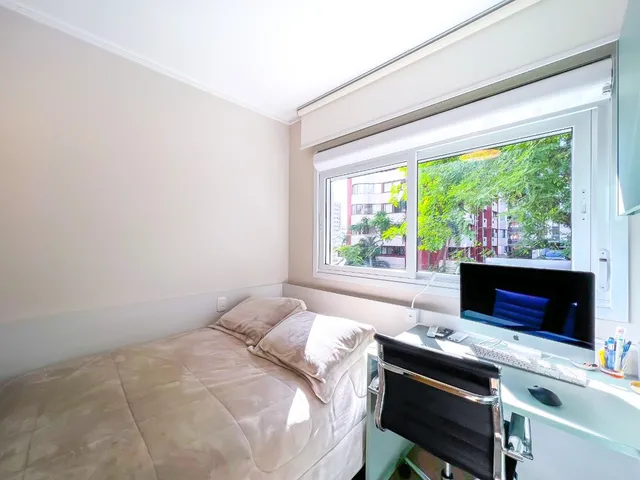 Imagem 13: Apartamento À Venda em Porto Alegre, Petrópolis, com 3 Quartos, 170,59M²