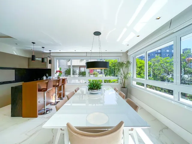 Imagem 6: Apartamento À Venda em Porto Alegre, Petrópolis, com 3 Quartos, 170,59M²
