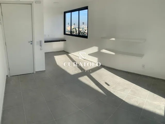 Imagem: O apartamento possui 2 Dormitórios, 1 Banheiro, 1 Vaga na