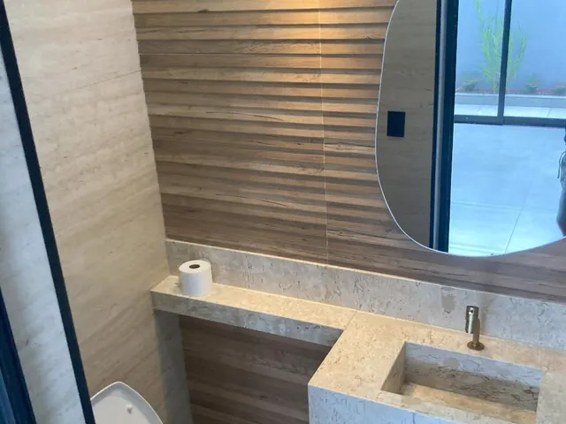 Imagem 16: Casa Moderna à Venda com 3 Quartos (1 Suíte) e Área Gourmet – 300m² no Bairro