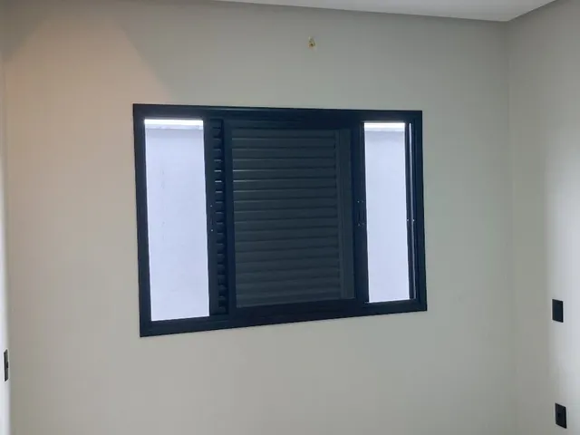 Imagem 5: Casa Moderna à Venda com 3 Quartos (1 Suíte) e Área Gourmet – 300m² no Bairro