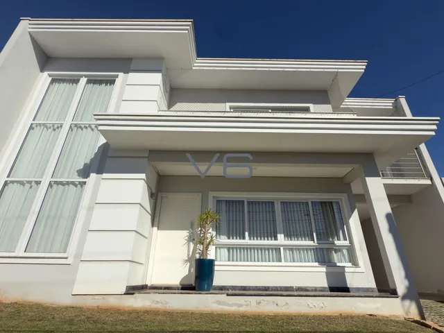 Imagem: Casa Padrão com 3 quartos, 1 suíte, 4