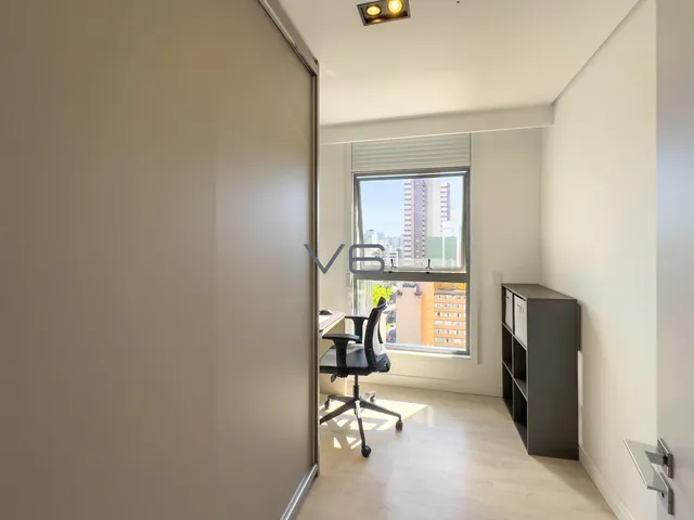 Imagem 16: Apartamento Padrão com 2 quartos, 72 m² privativos, no Centro, Curitiba - PR