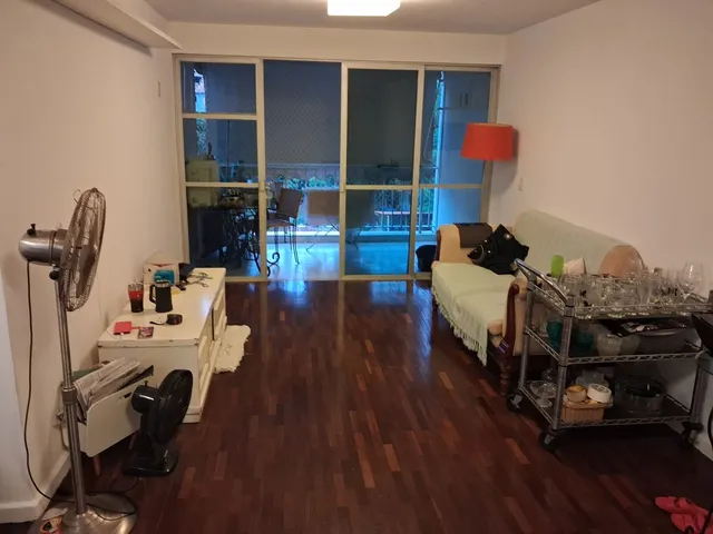 Imagem: Amplo Apartamento Reformado com Suíte