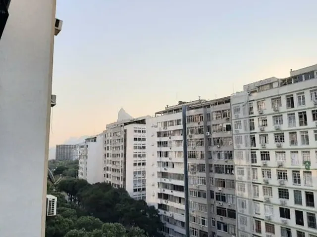 Imagem: Amplo Apartamento com 4 Quartos e 2 Vagas