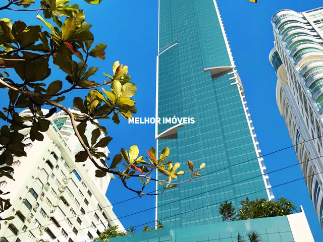 Imagem: One Tower apartamentos amplos na beira-mar