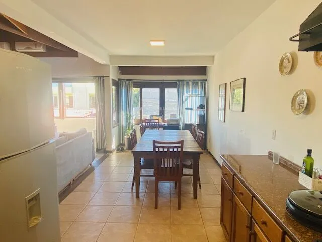 Imagem 5: Amplo apartamento no centro de Garopaba a 400m da praia