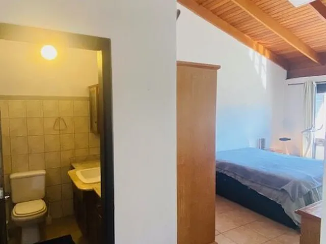 Imagem 3: Amplo apartamento no centro de Garopaba a 400m da praia