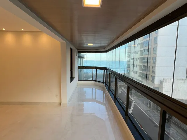 Imagem: Apartamento na quadra do mar com 184m²