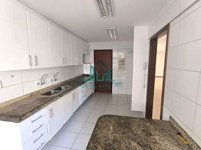 Imagem 6: Apartamento com vista Mar com 3 Suítes, 194m², hidromassagem, 4 Vagas com ótima