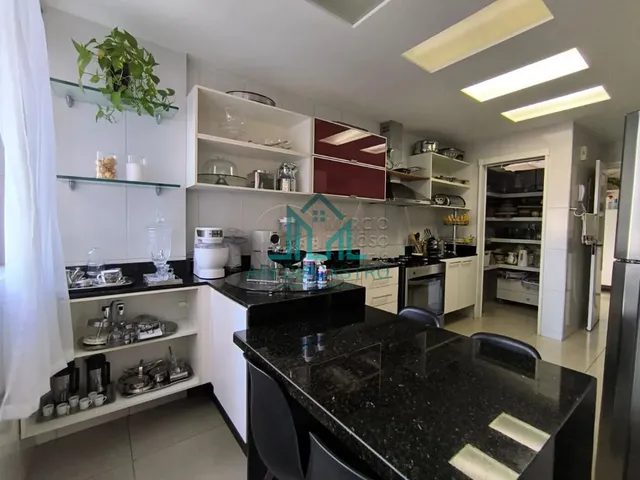 Imagem 5: Apartamento com 4 Quartos com 251M² na Primeira Quadra da Praia de Ponta Verde - Maceió