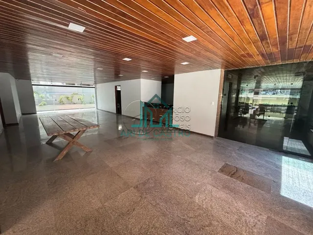 Imagem 14: Apartamento com 4 Quartos com 251M² na Primeira Quadra da Praia de Ponta Verde - Maceió