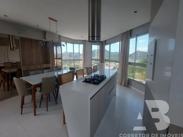 Imagem 3: Apartamento de Luxo para Locação no Centro de Balneário Camboriú-SC: 4 Quartos, 4