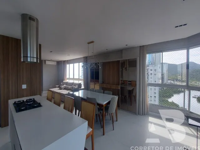 Imagem 11: Apartamento de Luxo para Locação no Centro de Balneário Camboriú-SC: 4 Quartos, 4
