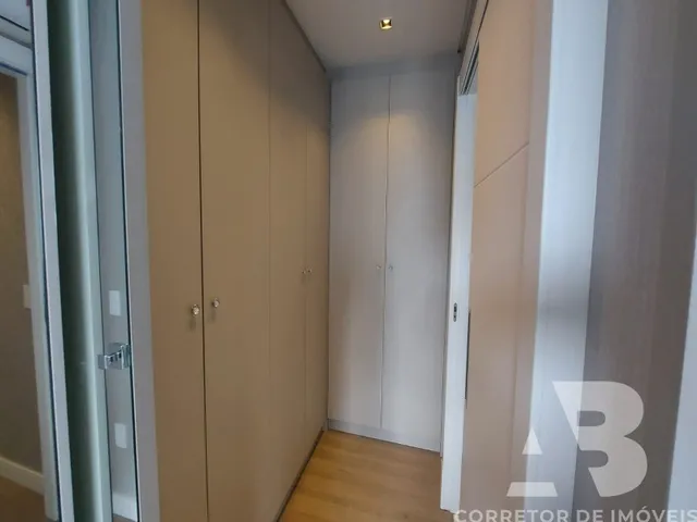 Imagem 5: Apartamento de Luxo para Locação no Centro de Balneário Camboriú-SC: 4 Quartos, 4