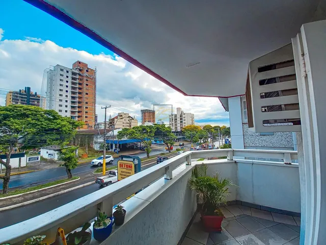 Imagem: Apartamento com 3 Dormitorio(S) Localizado(A)