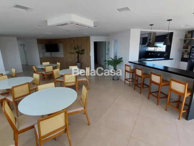 Imagem 7: Apartamento a Venda 3 Quartos no Centro de Guarapari. Edifício com Área de Lazer