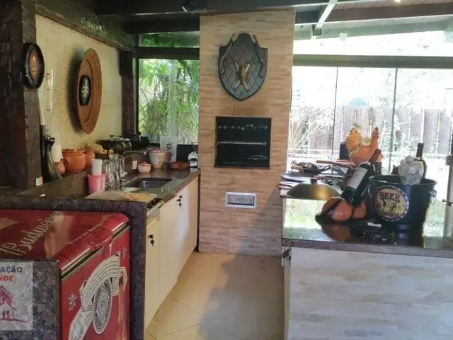 Imagem: LUXUOSA CASA COM 4 SUÍTES E UM ESPAÇO