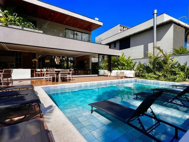 Imagem: Casa de Luxo Padrão a Venda na Riviera