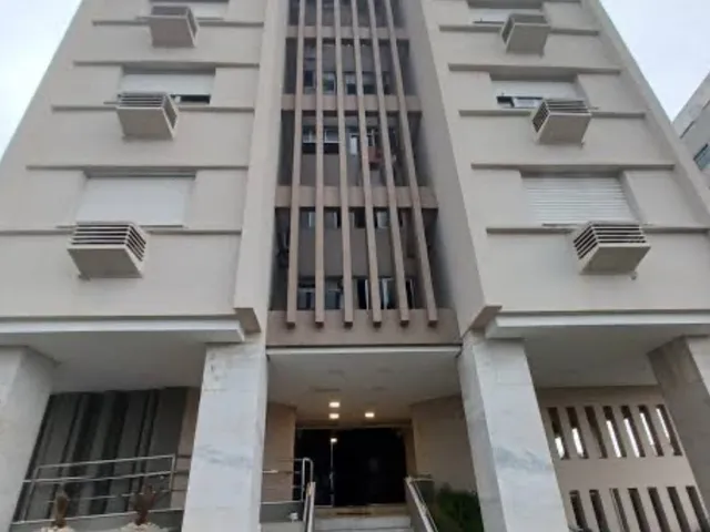 Imagem: O apartamento possui 3 Dormitórios, 1 Suíte, 1 Banheiro,