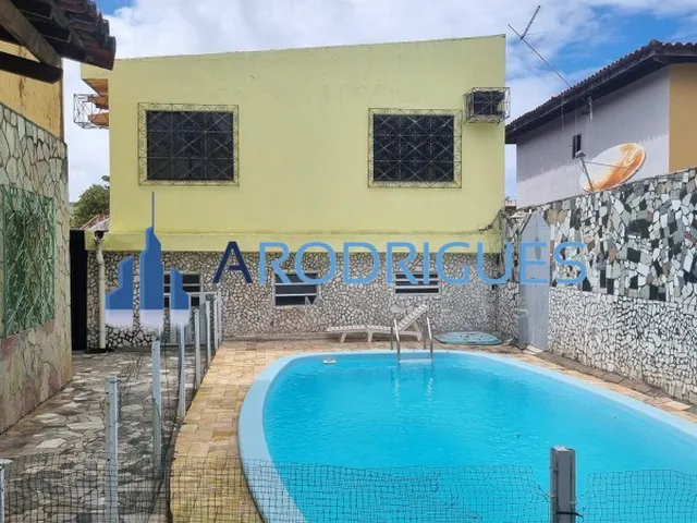 Imagem 7: Imperdível! Casa Para Venda em Lauro de Freitas - 9 Quartos, 2 Suites, 3 Salas, 4